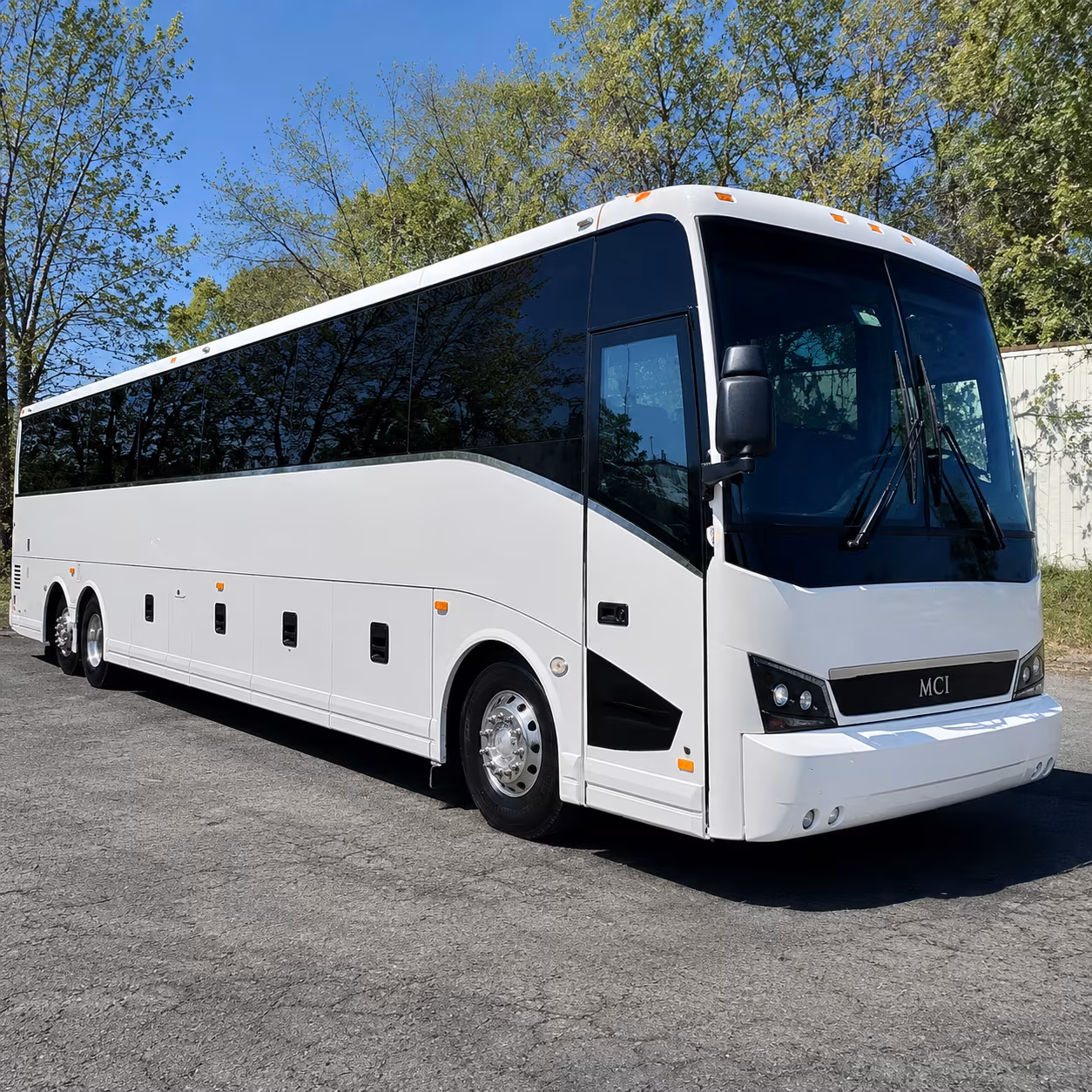 employee shuttle buses for amgen and conejo valley biotech campuses
