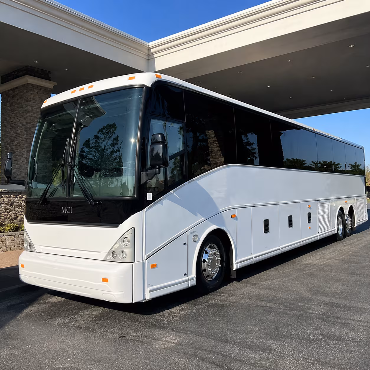 hollywood burbank airport bur shuttle buses from the conejo valley