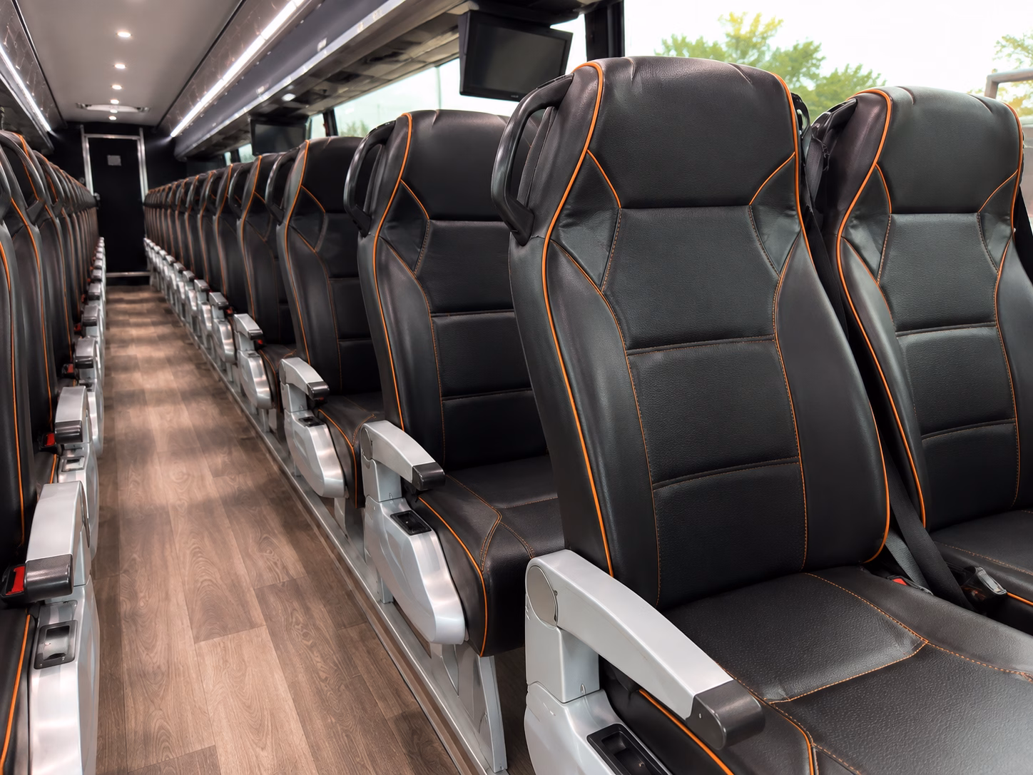 how seasonality and peak times affect charter bus rates in thousand oaks california
