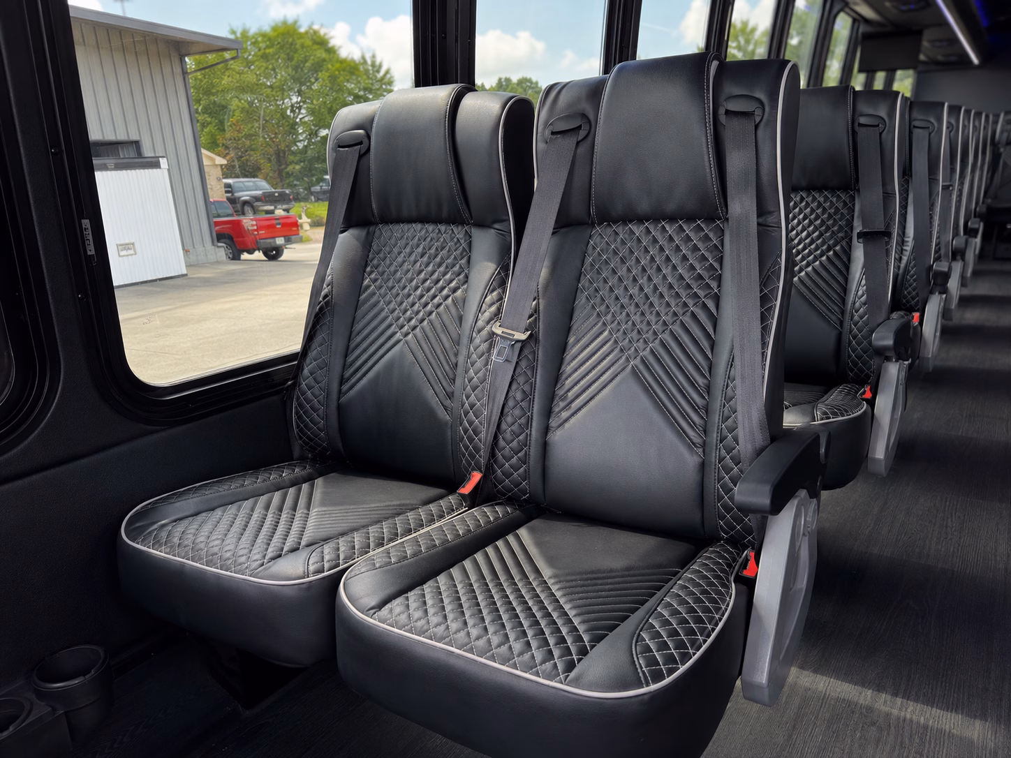 how the day of the week changes what a charter bus costs in thousand oaks california